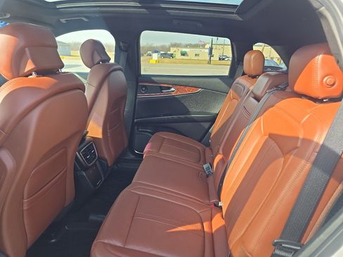 Used 2019 Lincoln Nautilus Reserve image 14