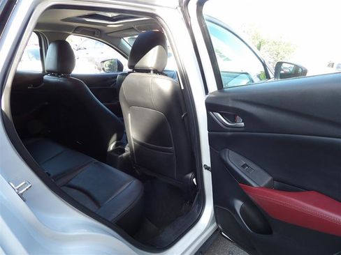 Used 2018 MAZDA CX-3 Touring w/ Preferred Equipment Package AWD/4WD image 15