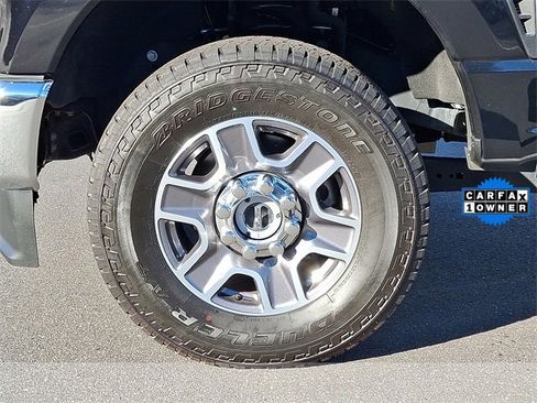 Used 2024 Ford F250 Lariat w/ FX4 Off-Road Package image 8