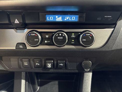 Certified 2021 Toyota Tacoma SR5 RWD image 20