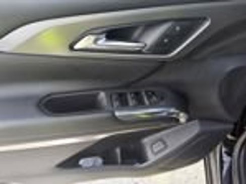 Used 2026 Chevrolet Traverse LT FWD image 24