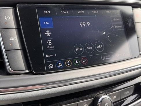 Used 2024 Buick Enclave Premium image 18