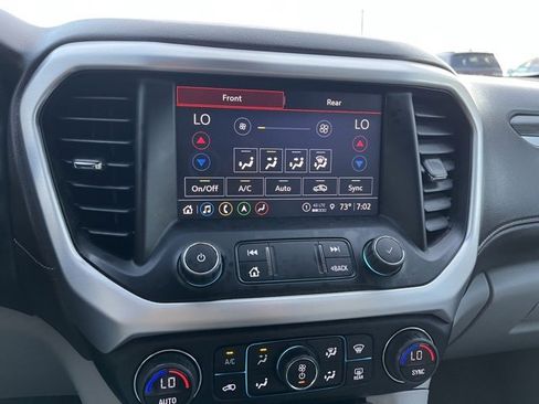 Used 2023 GMC Acadia SLT image 43