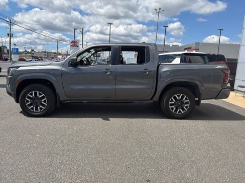 Certified 2023 Nissan Frontier SV w/ SV Convenience Package AWD/4WD image 8
