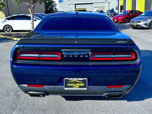 Used 2016 Dodge Challenger SRT Hellcat RWD image 7