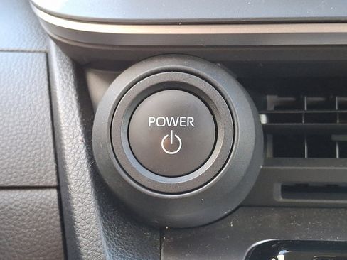 Used 2024 Toyota Prius LE image 30