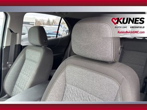 Used 2022 Chevrolet Equinox LT image 18