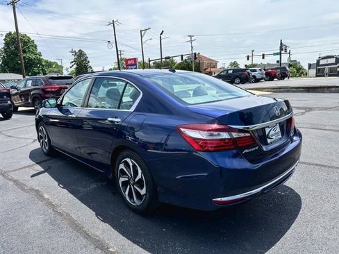 Used 2016 Honda Accord EX image 6