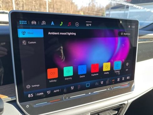 New 2026 Volkswagen Tiguan SEL R-Line image 29