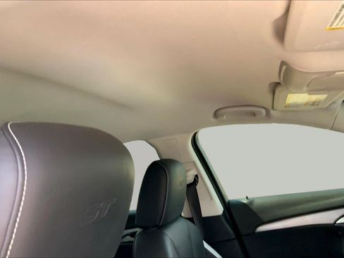 Used 2025 Buick Envision Sport Touring AWD/4WD image 14