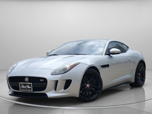 Used 2017 Jaguar F-TYPE S RWD image 1
