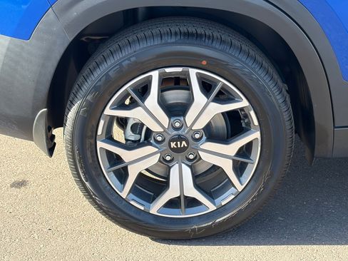Certified 2021 Kia Seltos EX AWD/4WD image 10