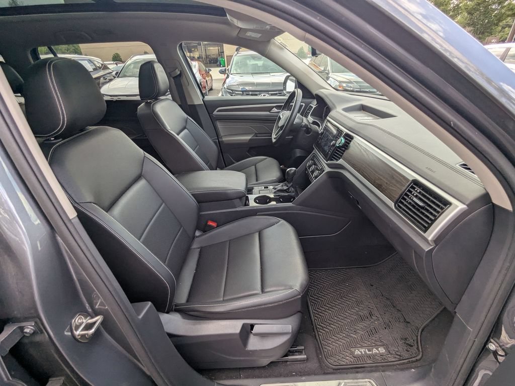Used 2023 Volkswagen Atlas SE FWD image 21