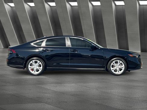 Used 2025 Honda Accord LX image 3