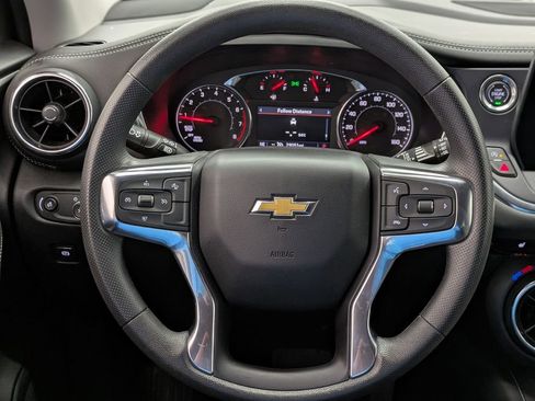 Used 2025 Chevrolet Blazer LT AWD/4WD image 25