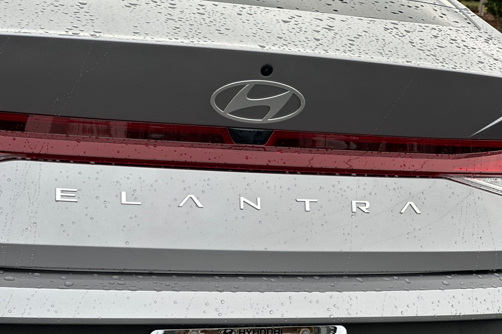 Used 2026 Hyundai Elantra SE FWD image 22