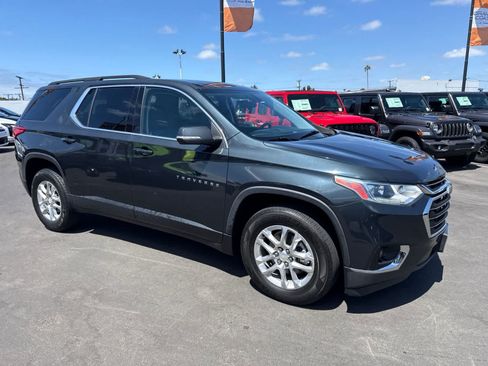 Used 2021 Chevrolet Traverse LT FWD image 6
