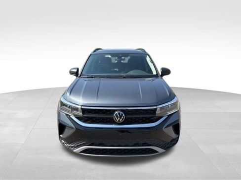 Used 2024 Volkswagen Taos S FWD image 8