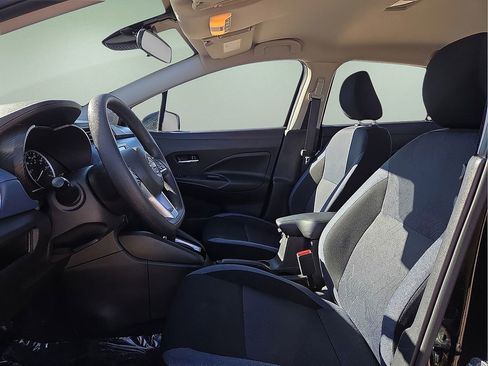 Used 2025 Nissan Versa SV image 22