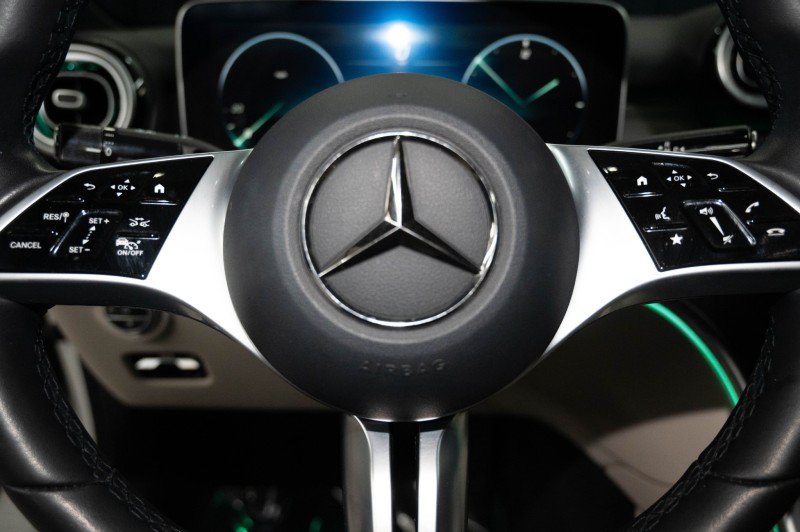 Certified 2023 Mercedes-Benz C 300 4MATIC Sedan image 27