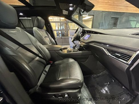 Used 2019 Cadillac XT4 Sport AWD/4WD image 23