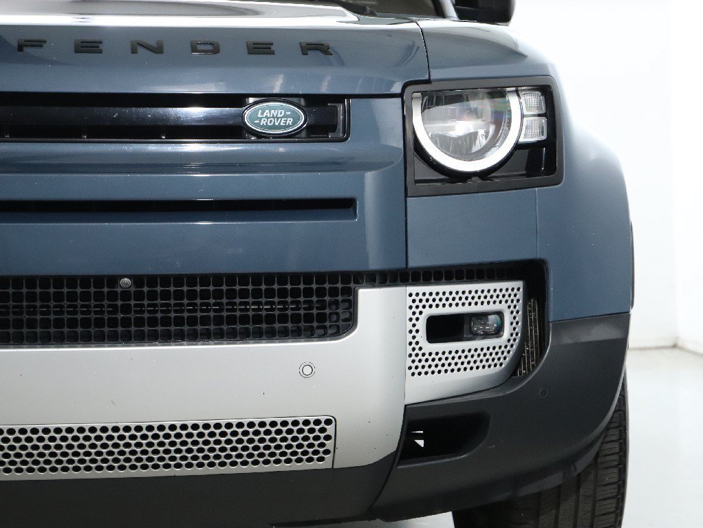 Used 2021 Land Rover Defender 110 S AWD/4WD image 43