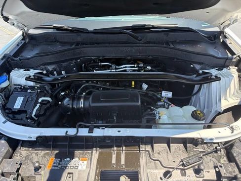 Certified 2021 Ford Explorer Limited w/ Equipment Group 301A AWD/4WD image 9