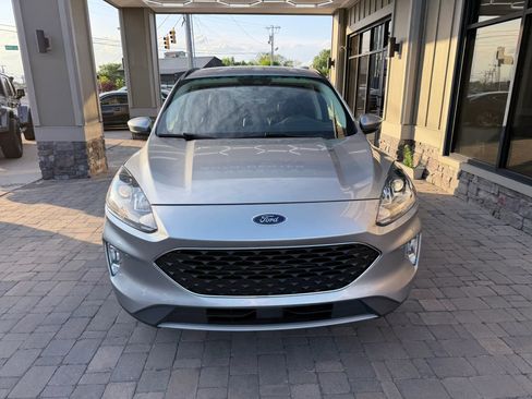 Used 2021 Ford Escape SEL image 9