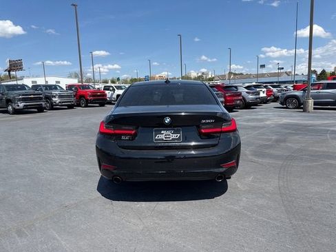 Used 2021 BMW 330i Sedan w/ Convenience Package RWD image 4