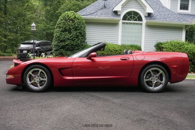 Used 2004 Chevrolet Corvette Convertible w/ Preferred Equipment Group RWD image 3