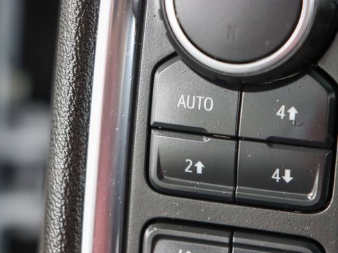 Used 2023 Chevrolet Silverado 2500 High Country w/ Z71 Off-Road Package image 24