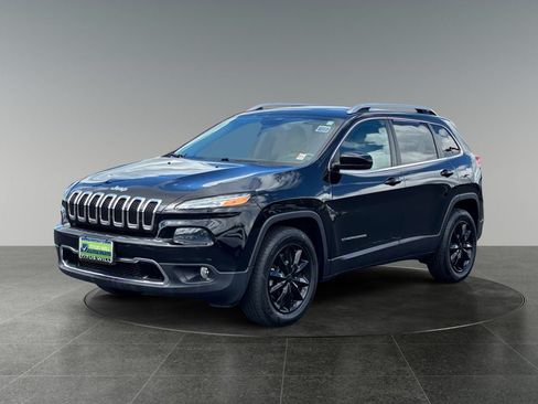 Used 2017 Jeep Cherokee Limited AWD/4WD image 3
