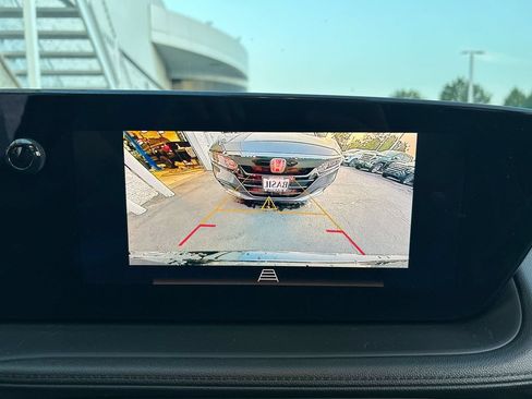 Used 2024 Buick Encore GX Avenir w/ Avenir Convenience Package AWD/4WD image 18