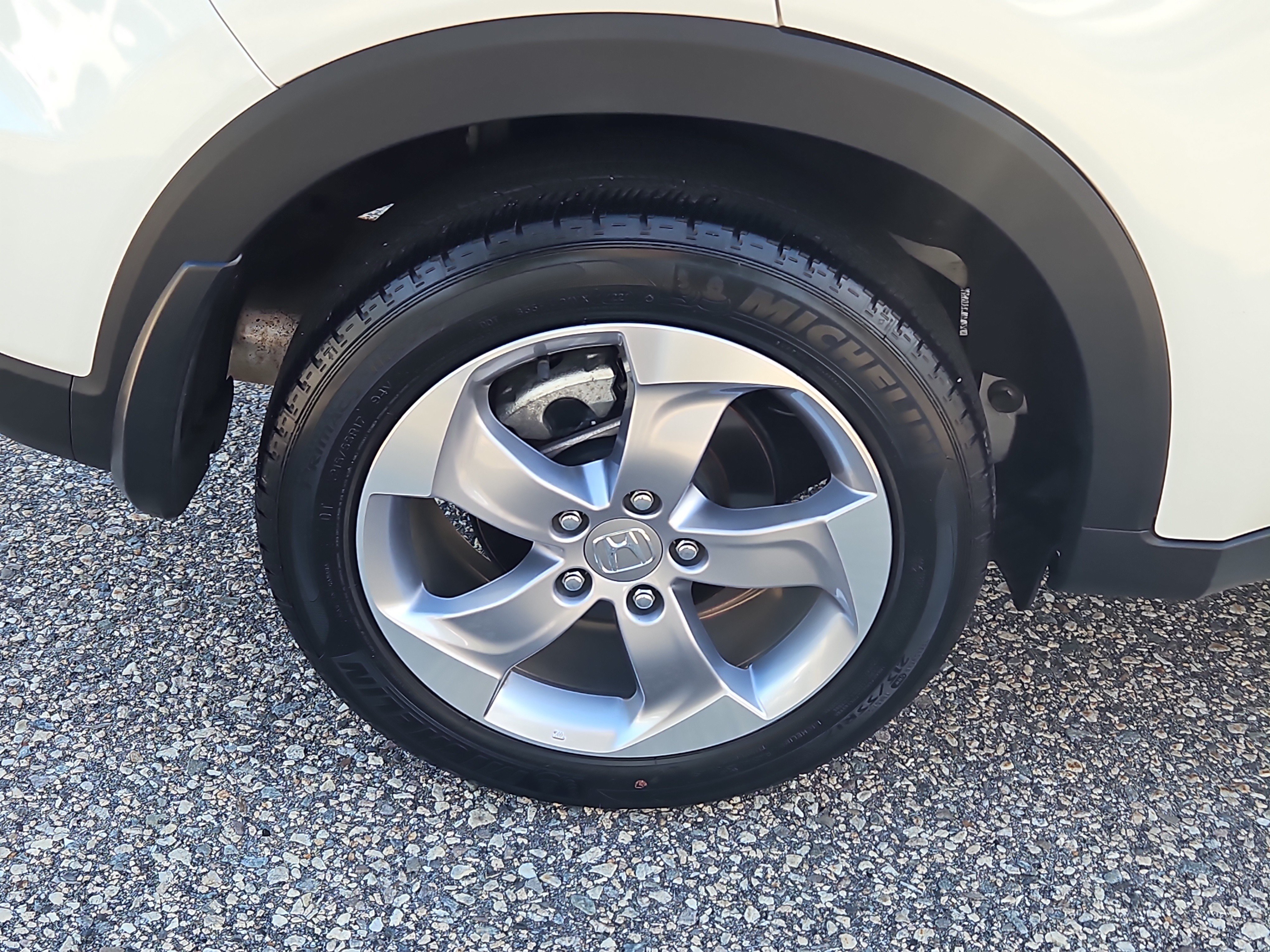 Used 2021 Honda HR-V LX image 4