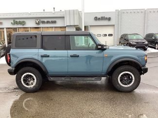 Used 2023 Ford Bronco Badlands w/ Sasquatch Package video 2