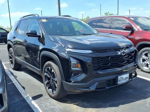 Used 2025 Chevrolet Equinox RS w/ Safety and Technology Package AWD/4WD image 4