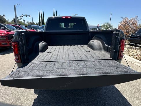 New 2026 RAM 2500 Big Horn AWD/4WD image 19