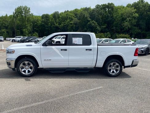 Used 2025 RAM 1500 Big Horn AWD/4WD image 4