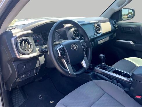 Used 2023 Toyota Tacoma SR5 RWD image 18