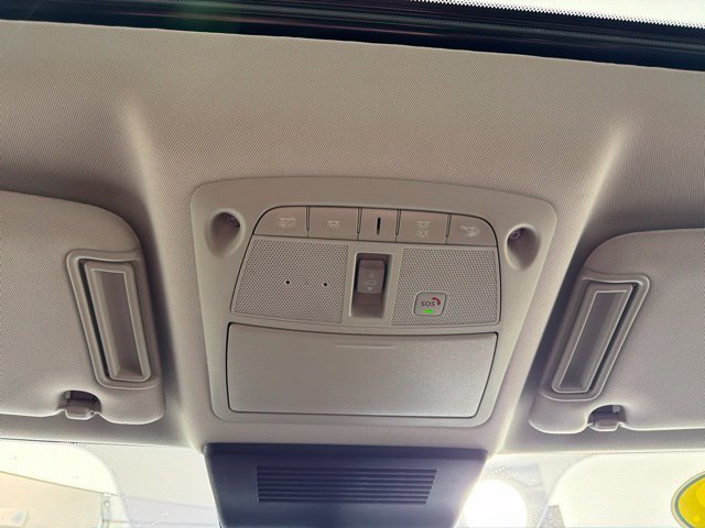 Used 2024 Nissan Armada SL w/ Captain's Chairs Package AWD/4WD image 15