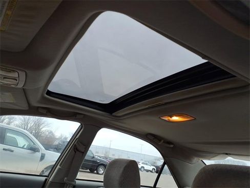 Used 2004 Toyota Camry XLE image 14