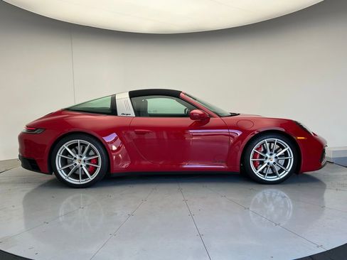 Used 2022 Porsche 911 Targa 4 GTS image 32