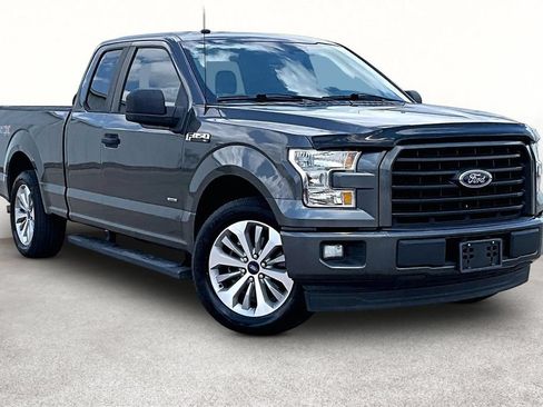 Used 2017 Ford F150 XL w/ Equipment Group 101A Mid RWD image 1