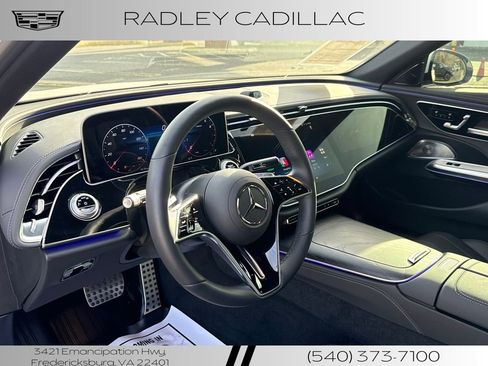 Used 2024 Mercedes-Benz E 350 4MATIC Sedan image 12