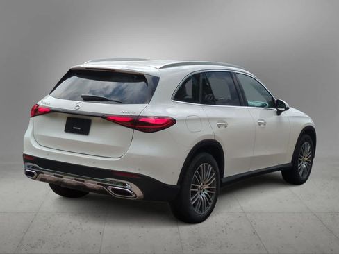 Certified 2025 Mercedes-Benz GLC 300 4MATIC image 8