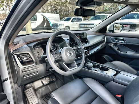 Used 2021 Nissan Rogue SL w/ Premium Package image 10