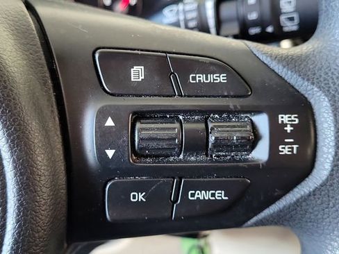 Used 2017 Kia Sorento LX image 24