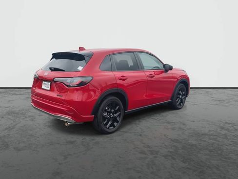 Used 2024 Honda HR-V Sport image 8