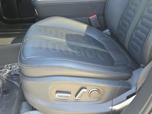 Used 2023 Rivian R1S Adventure Dual AWD/4WD image 21