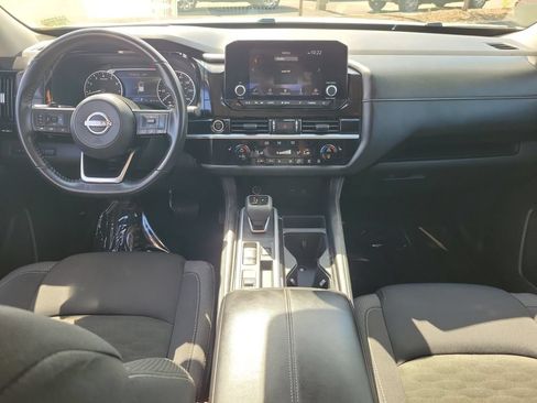 Used 2024 Nissan Pathfinder SV FWD image 12